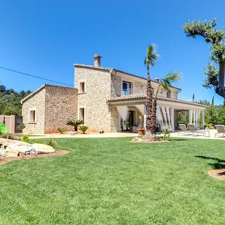 Holiday home Finca Can Mutxo